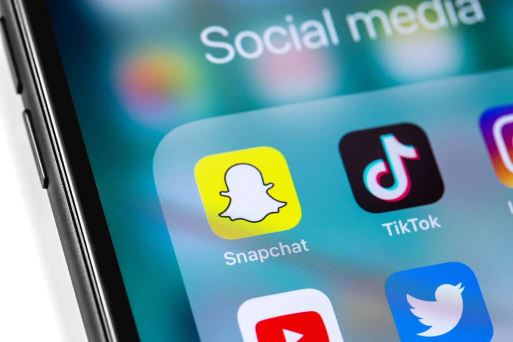 Using Snapchat for social media advertising